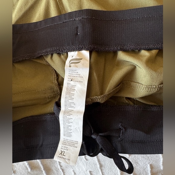 Fabletics XL Fundamental Pant - Olive Green - Picture 3 of 5
